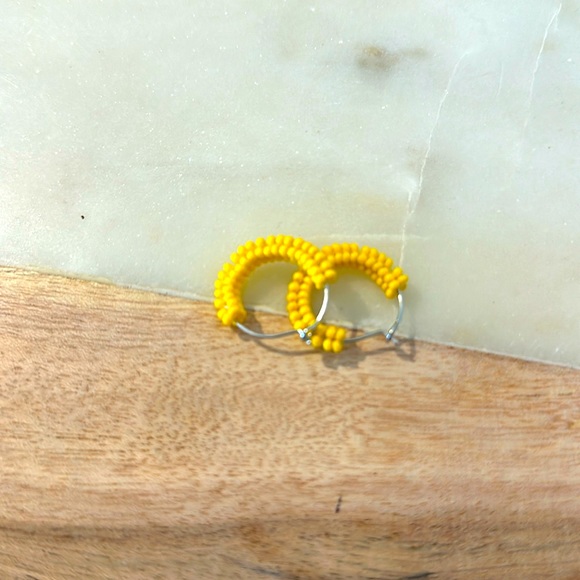 Cobby Corn Yellow Earrings - Picture 1 of 4